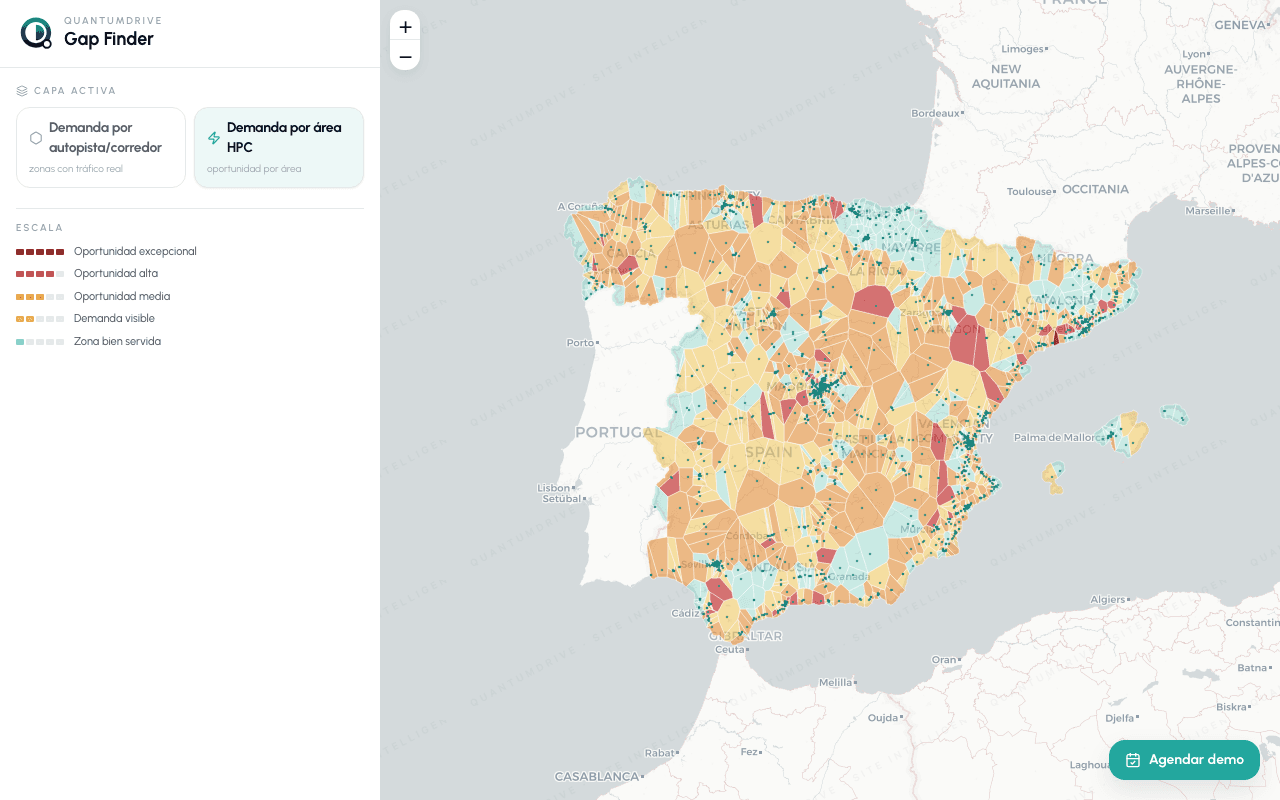 Captura real del Gap Finder: mapa de España con voronoi de demanda y huecos de cobertura HPC coloreados por nivel de oportunidad